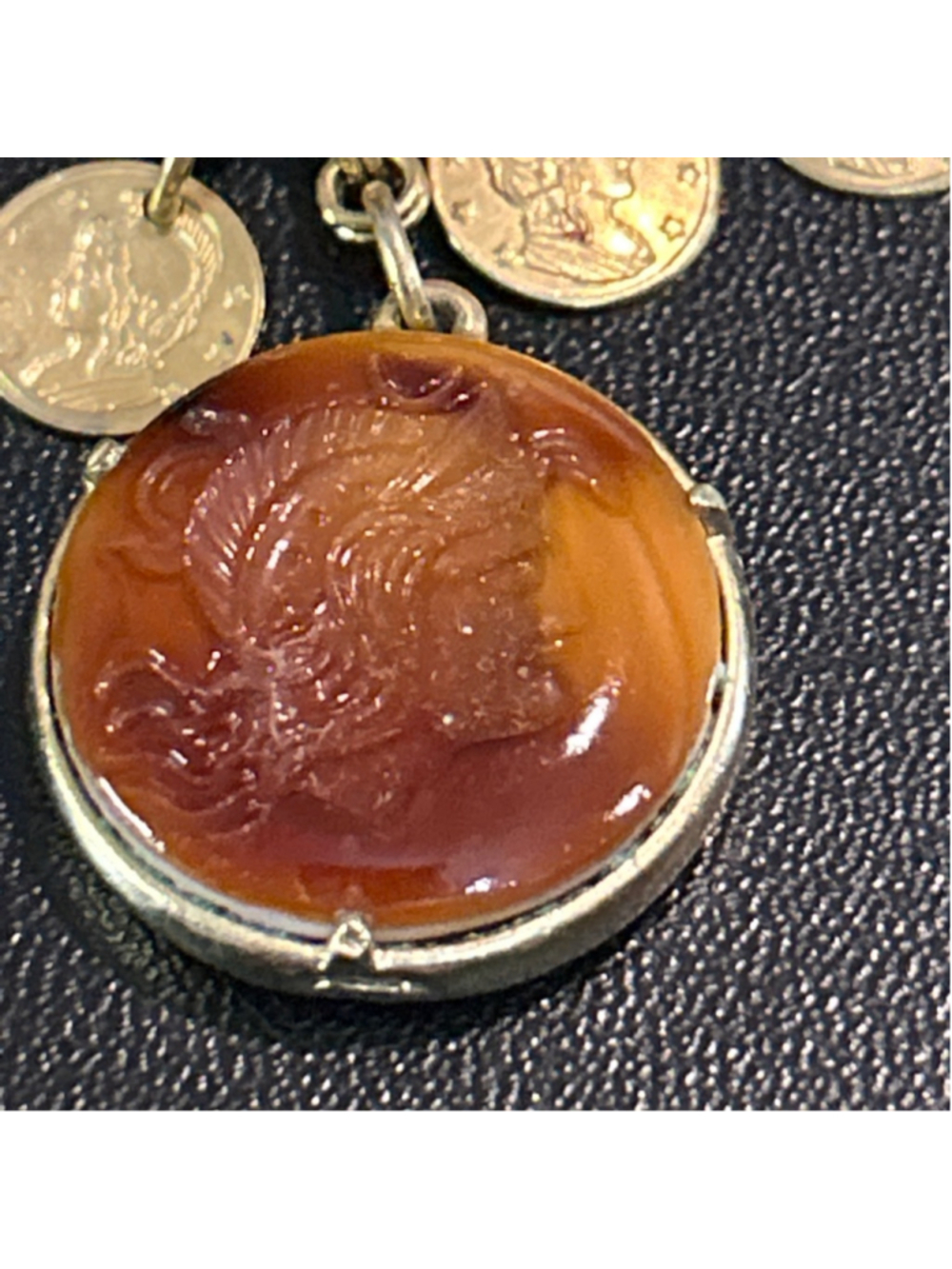 Women's vintage Florenza Gold & Brown intaglio Cameo Brooch with Coin Dangles - Picture 2 of 9